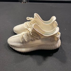 Yeezy 350 Bone